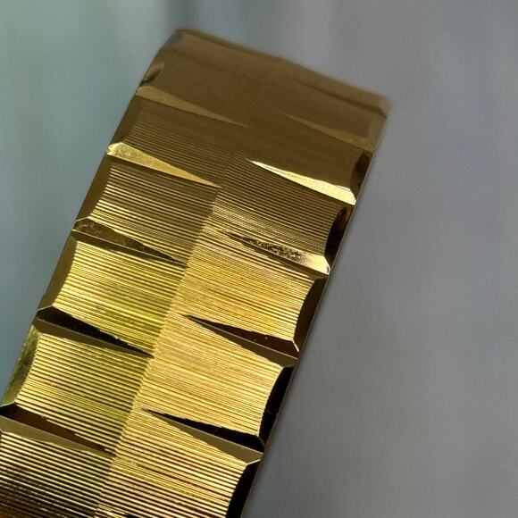 Monet Bangle Bracelet Wide Chunky Etched Gold Metal Vintage 80s Retro Signed - Picture 3 of 10